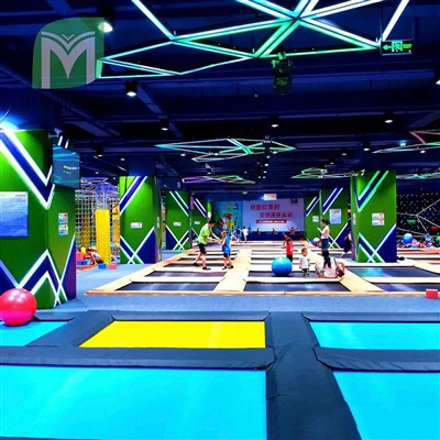 Tranpolin ak glise tache